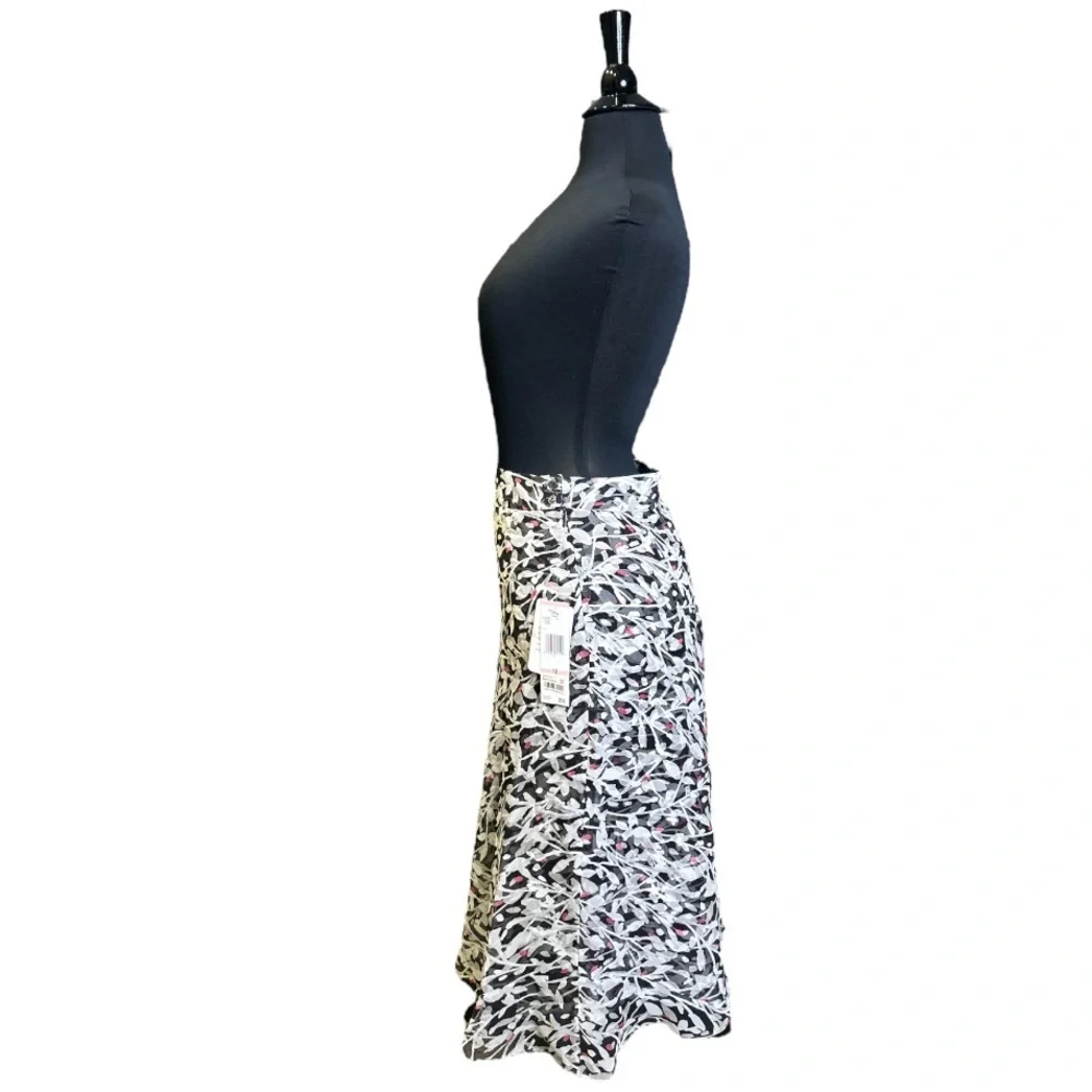 Jones’s New York Skirt